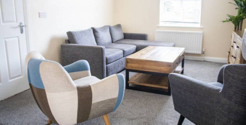 Img  custom www.hillyardhouse.com