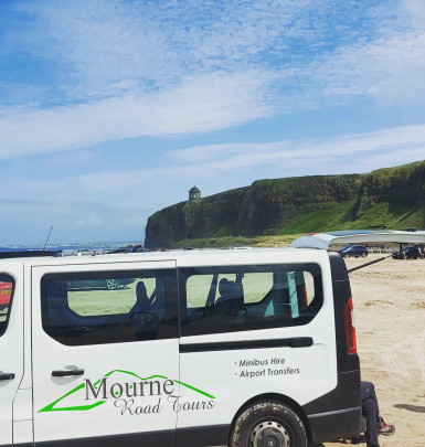 N www.hillyardhouse.com